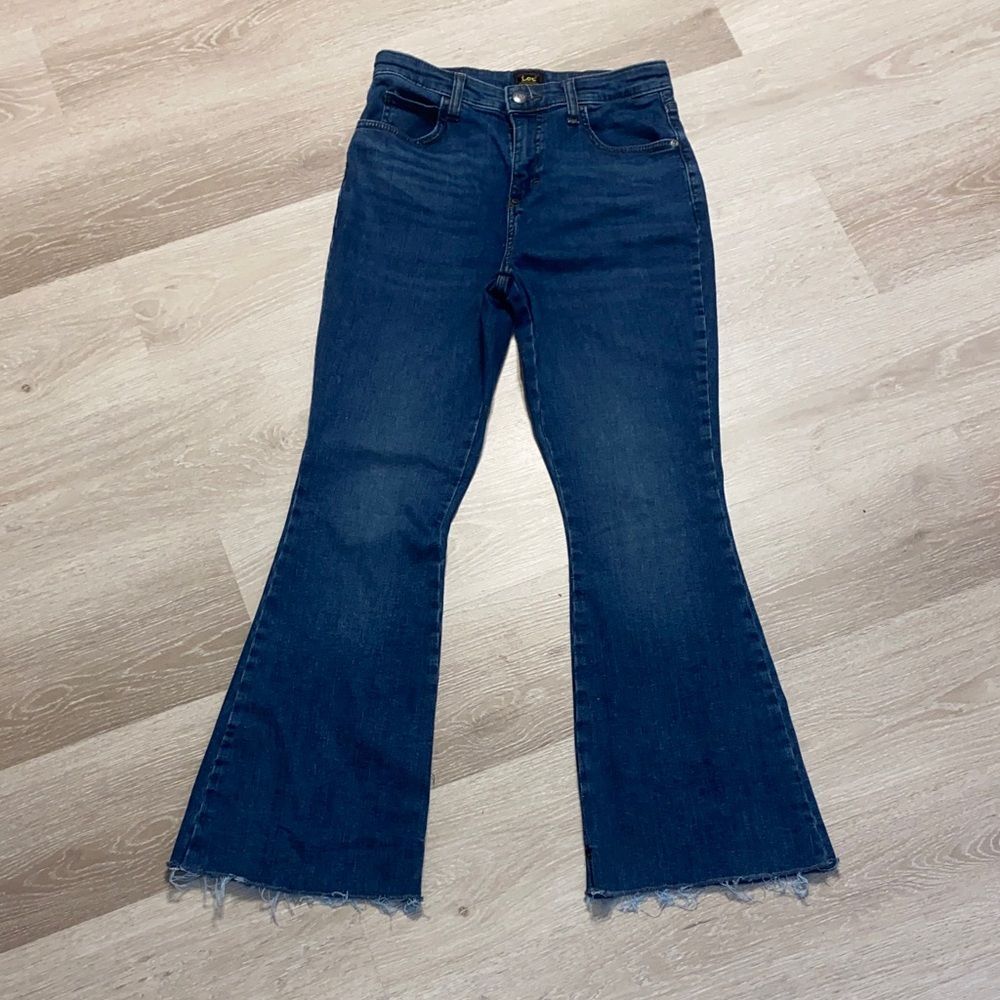 Lee Flared Raw Hem Short/Petite Denim Jeans